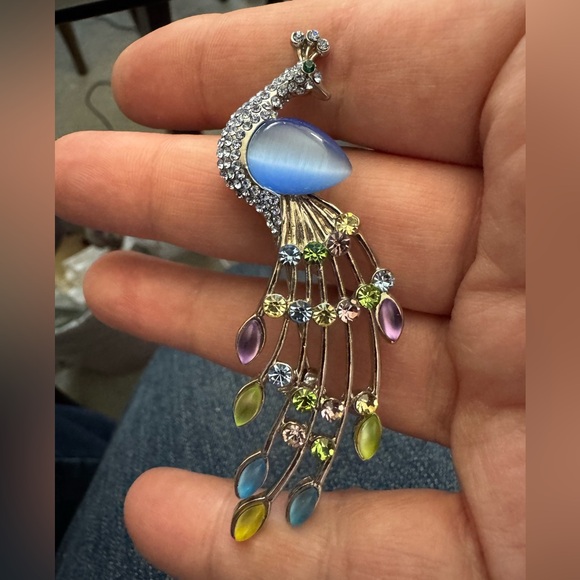 Jewelry - Peacock colorful brooch on silver tone metal, EUC.